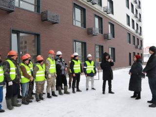 Құрылыс саласының қызметкерлерімен кездесу: Жаңа Конституциядағы еңбек адамының құқықтары талқыланды 