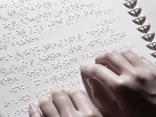 Жаңа Конституция мәтінін Брайль қарпімен жазу ұсынылды