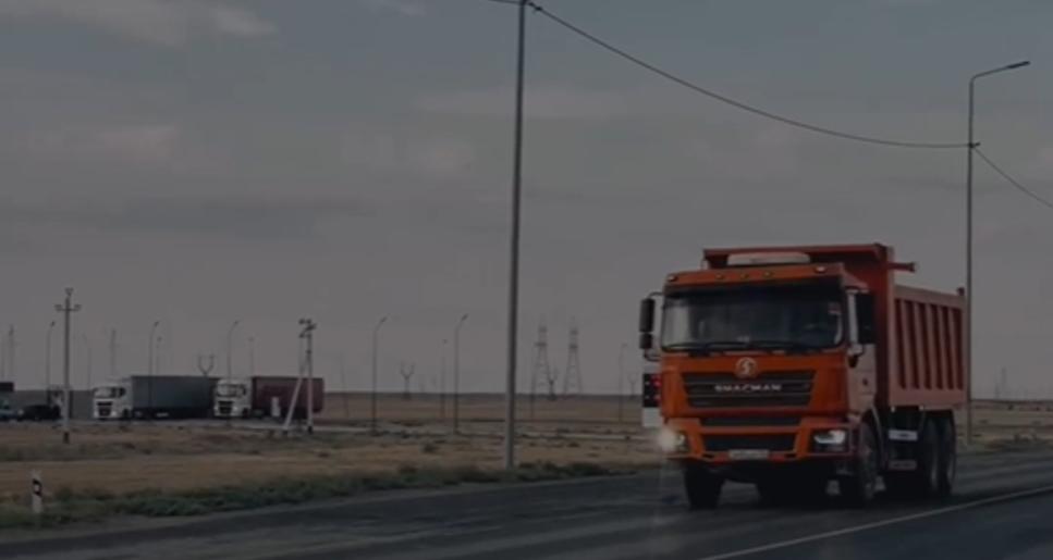 Тас жолда жол ережесін өрескел бұзған 900-ге жуық жүргізуші анықталды