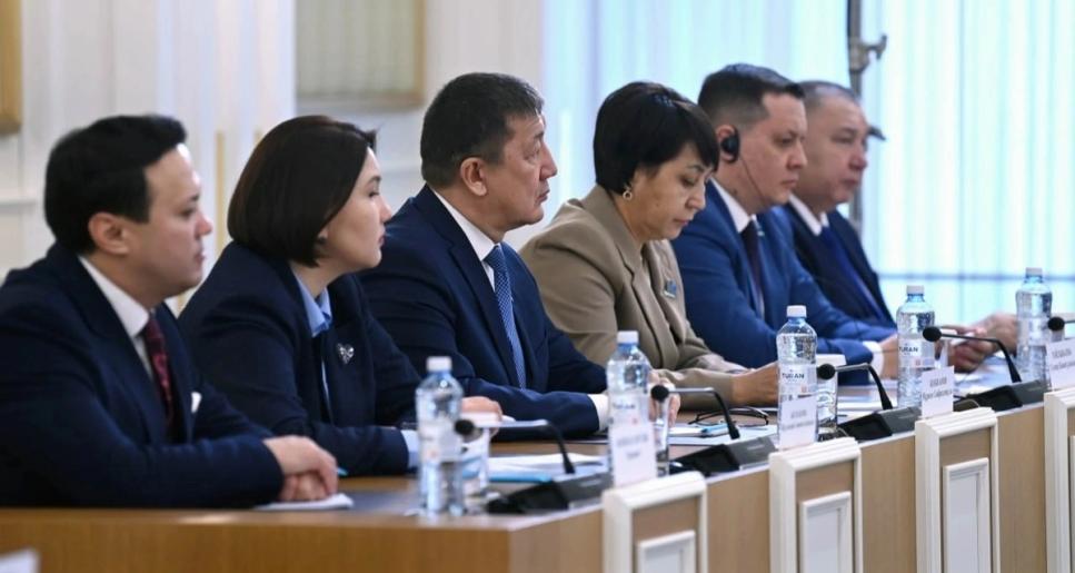 Президент пен Құрылтай арасындағы кадрлық өкілеттіктерді бөлу тепе-теңдікті сақтайды – саясаттанушы жаңа Конституция туралы пікір білдірді