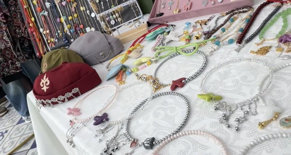 Атыраулық қолөнерші креатив хабта өз өнімдерін ұсынды